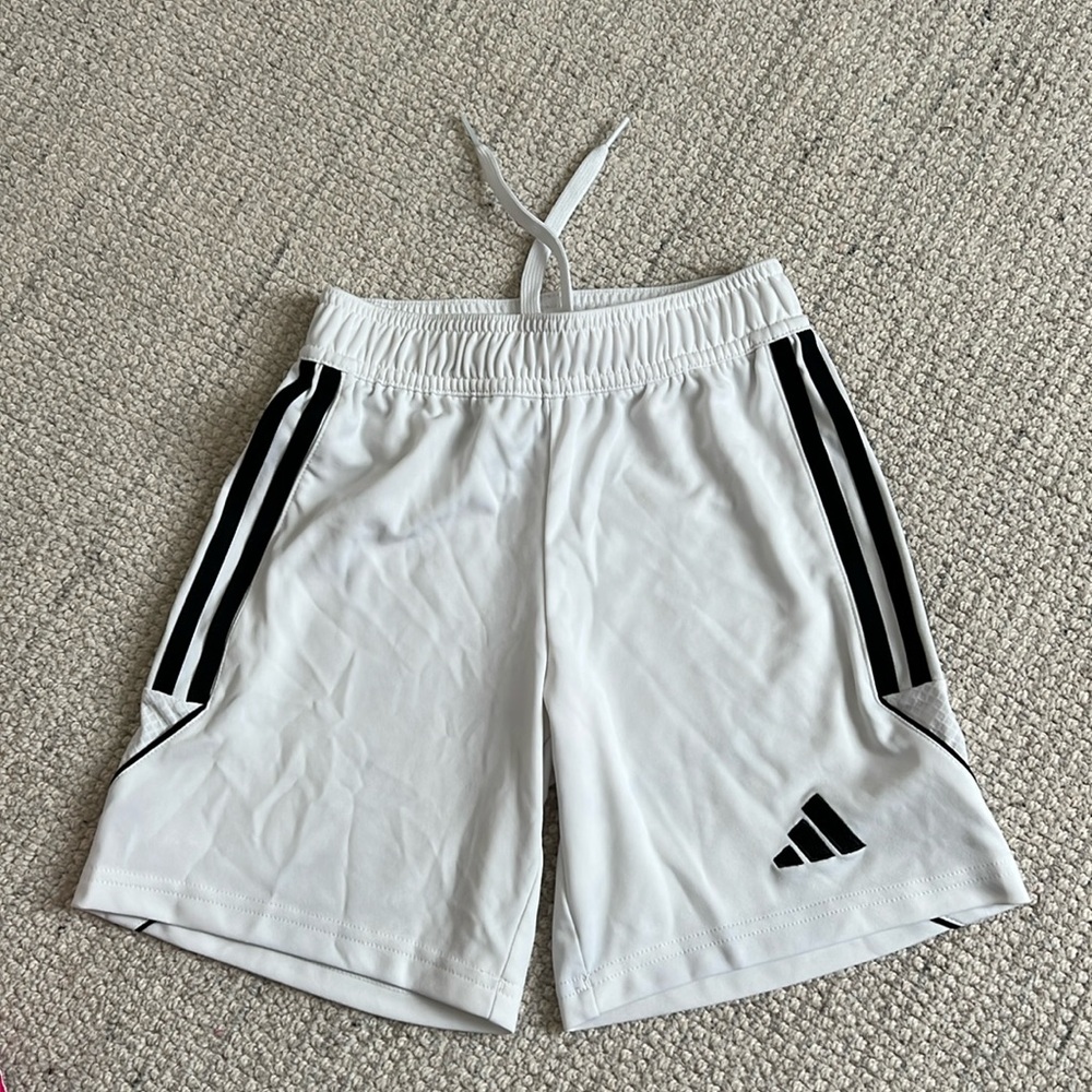 Adidas Tiro 23 shorts, white, size 9-10 Y